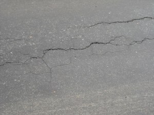 Rachaduras asfalto
